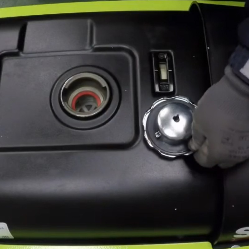Generatore di corrente a benzina Pramac SP8000 Trifase 7.1kW con predisposizione accessori e AVR Pramac - 2